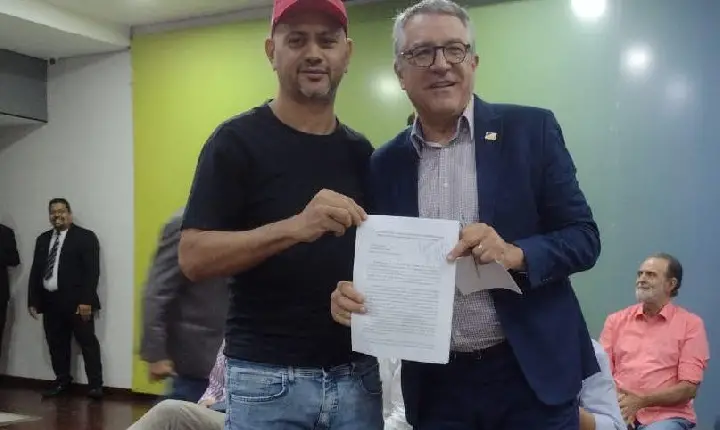 Alexandre Padilha recebe apelo de 20 entidades para barrar projeto de Gomes que prevê transferência de terras da União para o Estado