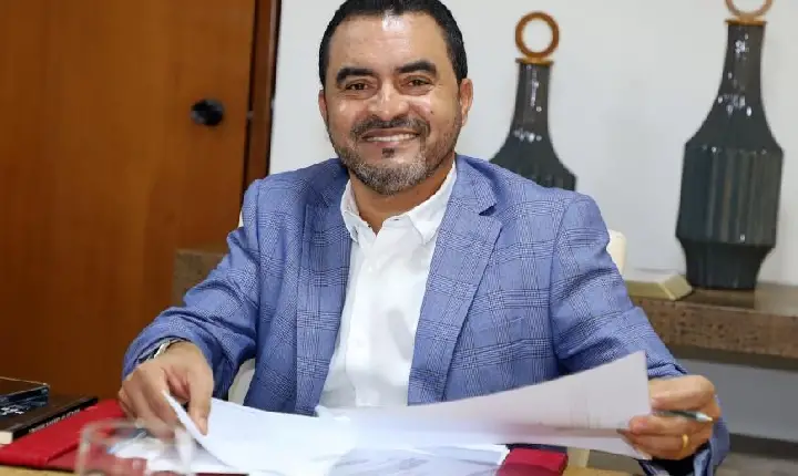 Após exonerações, Wanderlei volta a nomear cargos de confiança