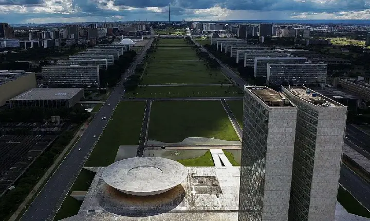 Câmara acata mudanças do Senado na MP sobre telecomunicações