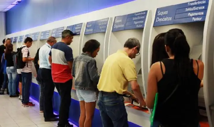 Cerca de 13 milhões de trabalhadores não sacaram dinheiro extra do FGTS; prazo terminou