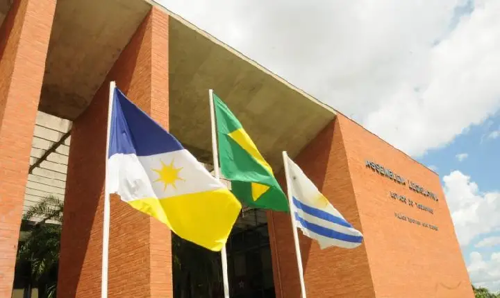 Com receita estimada em R$ 11,4 bilhões, deputados estaduais aprovam LOA 2022