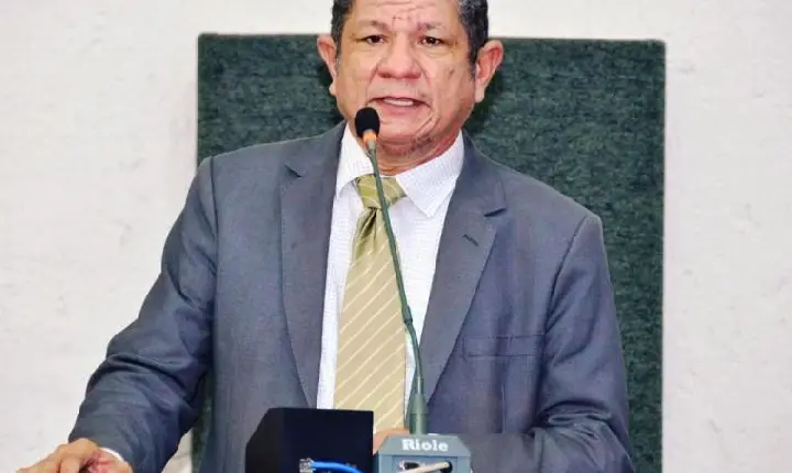 Condenado à prisão, deputado diz que sentença é 'equivocada, inaceitável e injusta'