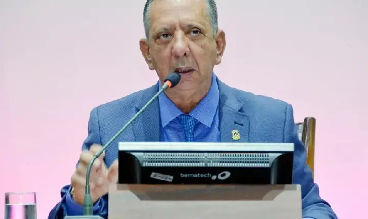 Deputados agradecem votos em sessão na AL e Andrade fala em viabilizar concurso