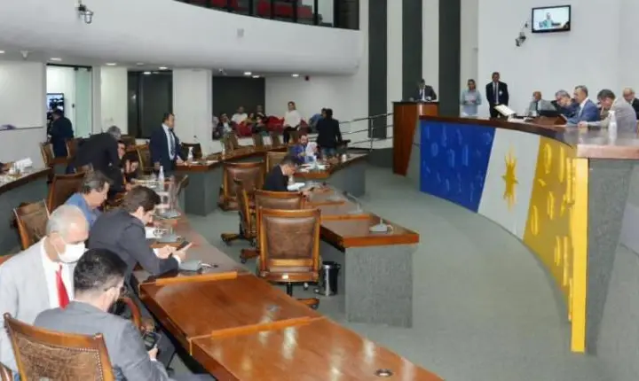 Deputados aprovam aumento de 500% no ICMS sobre produtos de origem vegetal, mineral e animal