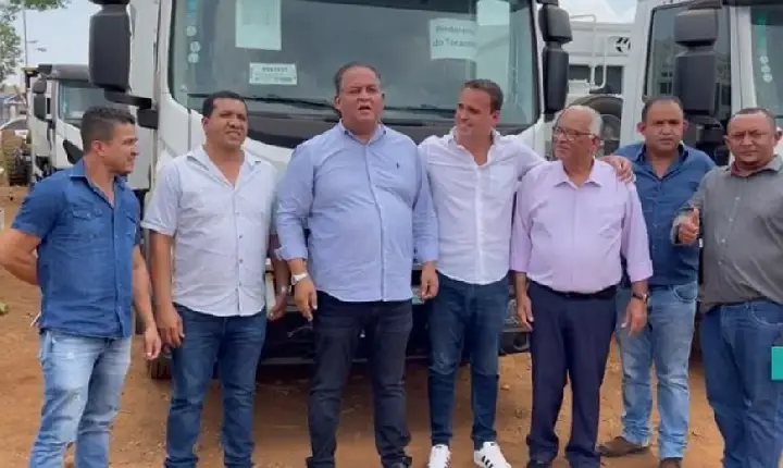 Eduardo Gomes entrega, via Codevasf, equipamentos para 25 municípios tocantinenses