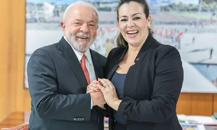 Em Brasília para encontro da FNP, Cinthia tem agenda com ministra e presidente Lula