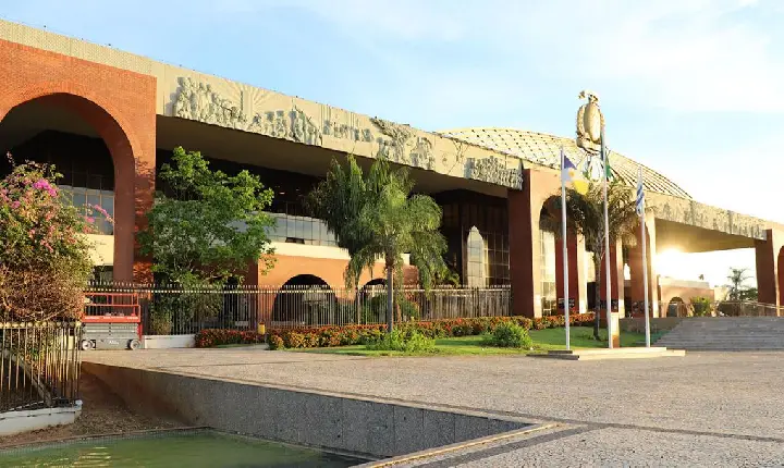 Em folha extra, Estado paga R$ 100 milhões para educação e R$ 30 milhões para demais categorias referente às progressões