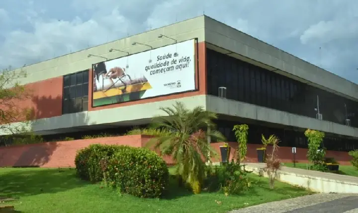 Estado abre seleção para contratação de médicos em 17 unidades hospitalares