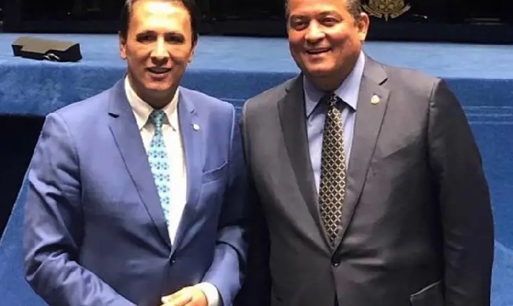 Gomes comunica Gaguim que não disputará e que apoiará Dimas;