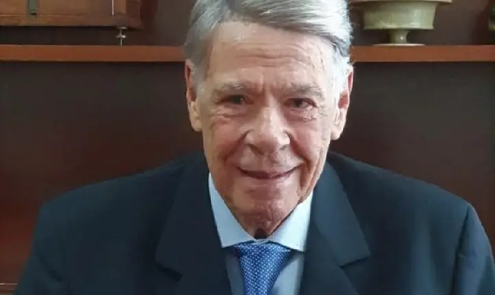 Gomes se licencia, Siqueira declina e Ogari Pacheco assume vaga pelo Tocantins