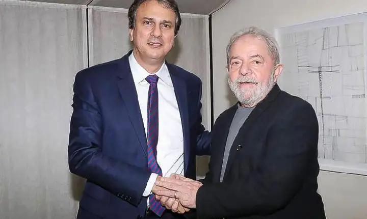 Governo Lula reajusta piso dos professores em quase 15%, que passará para R$ 4.420,55