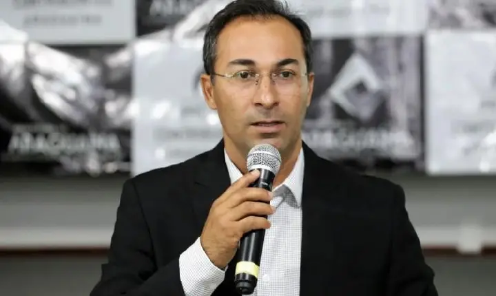 Justiça Eleitoral nega provimento à ação movida por Elenil e mantém Wagner no mandato