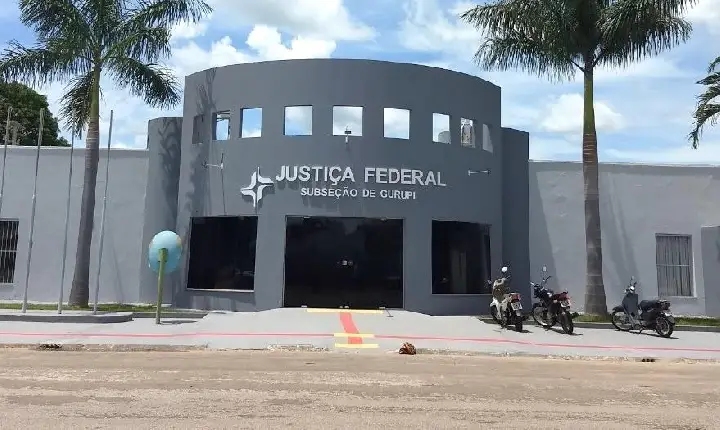 Justiça Federal nega pedido de pai para aluna do IFTO ir às aulas presenciais sem vacina contra Covid-19