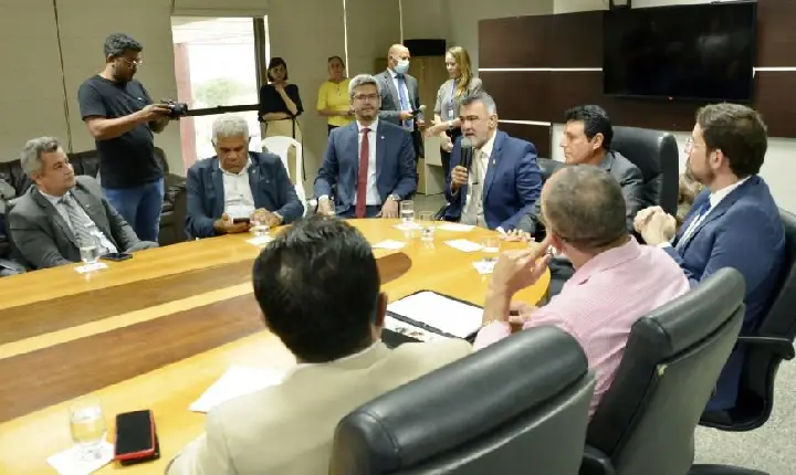 Líderes sindicais, deputados apresentam propostas para aposentadoria