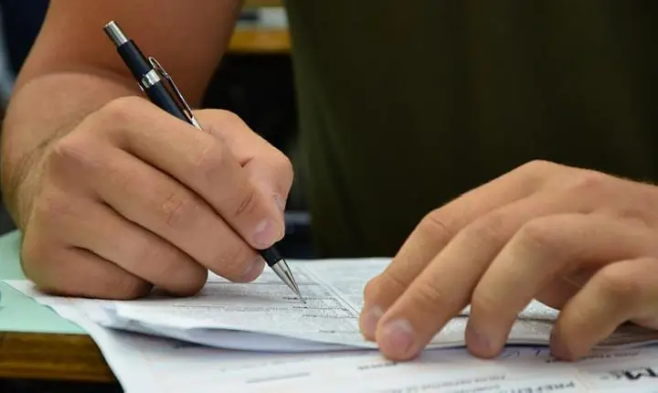 Maior cidade do Bico do Papagaio prepara concurso com 162 vagas e salários de até R$ 8 mil