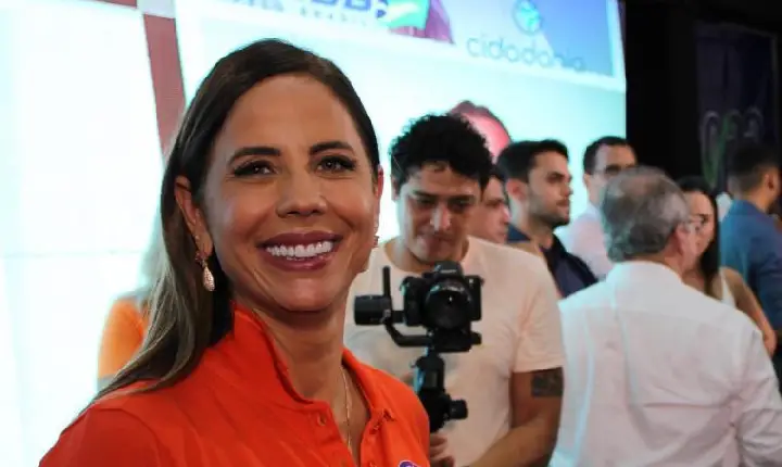 MP Eleitoral representa contra candidata Martha Ramos por fazer campanha em órgão público
