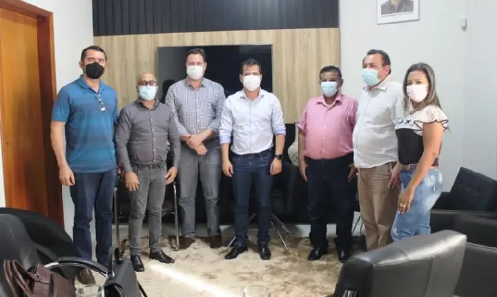 Municípios já estão autorizados a pagar novo piso dos professores, diz ATM ao Sintet