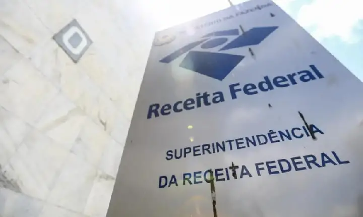 Na pós operação contra o PCC, Receita divulga regras que equiparam fintechs a bancos