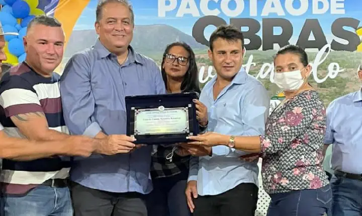 No Bico, Eduardo Gomes mantém suspense sobre pré-candidatura ao governo do Estado