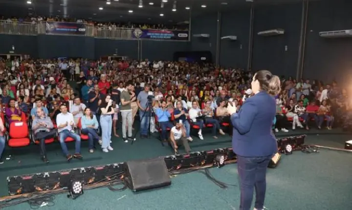 Palmas anuncia pacotão de benefícios para servidores, concurso da GMP e 14º salário à Educação