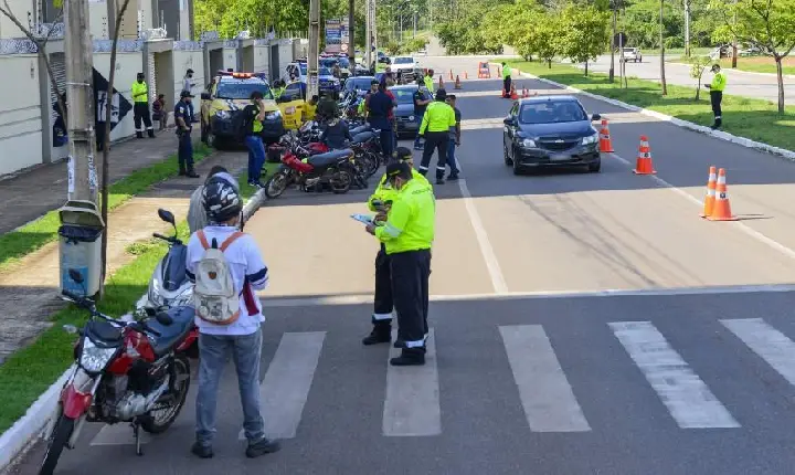 Palmas divulga lista com 1,3 mil veículos que possuem registros de infrações