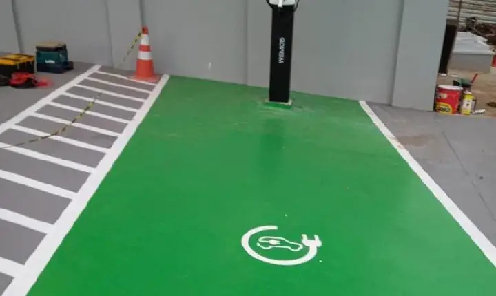 Palmas é a 1ª cidade do Norte do Brasil a ter abastecimento gratuito para veículos elétricos