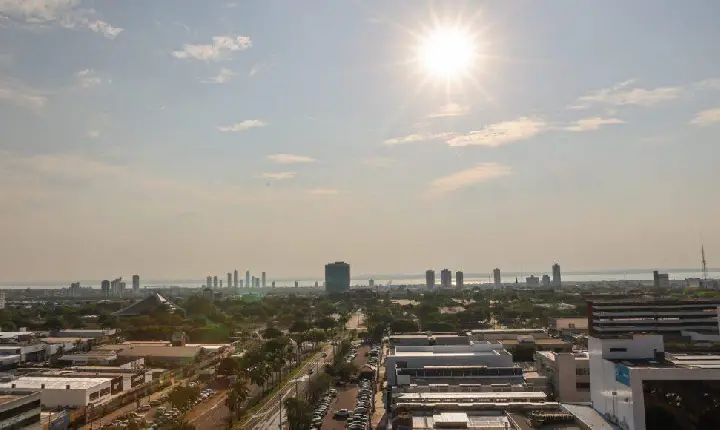 Palmas está em risco potencial da onda de calor até quinta-feira; Defesa Civil faz alerta e prefeitura emite recomendação às escolas