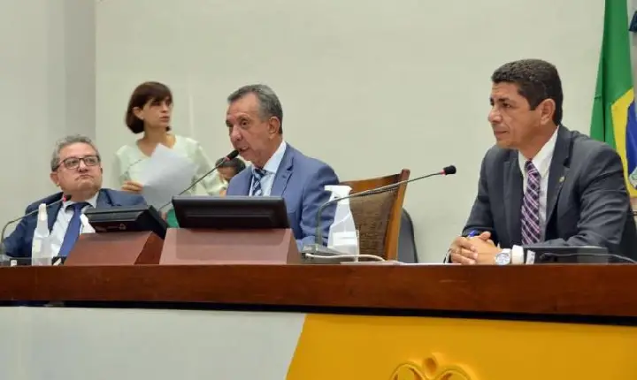 PEC proíbe reeleição de presidente da Assembleia e demais cargos da Mesa Diretora