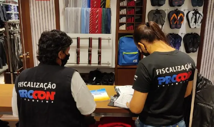 Procon alerta consumidores sobre promoções falsas e golpes na Black Friday