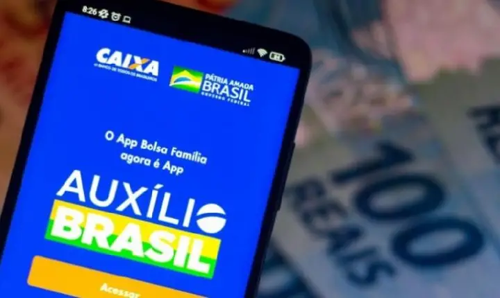 Senado aprova liberação de empréstimo consignado para quem recebe Auxílio Brasil