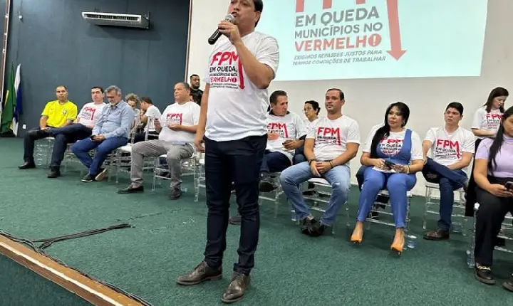 Senador Eduardo Gomes e deputados apresentam propostas para aliviar crise