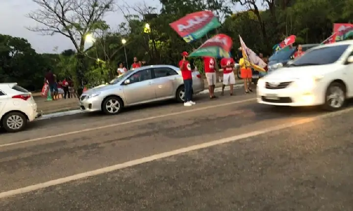 Uma eleição plebiscitária: a escolha entre a civilização e a barbárie