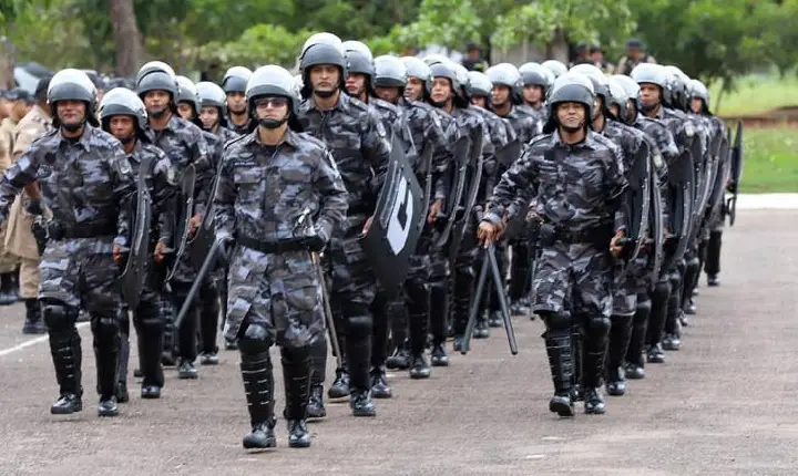 Wanderlei vai a Brasília para reunião de emergência e coloca todo o efetivo da PM de prontidão