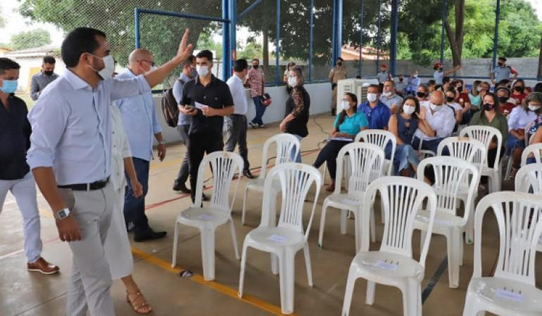 Em Miracema, Wanderlei sinaliza pagamento de datas-base e progressões dos professores