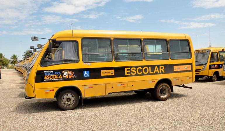 Prefeito de Santa Rosa comemora ampliação de repasses para transporte escolar