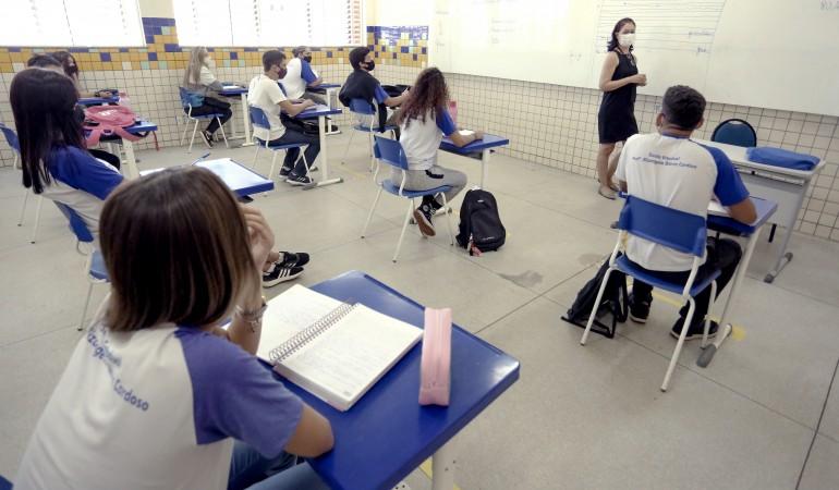 Seduc reformula calendário escolar; retorno das aulas é adiado para 14 de fevereiro