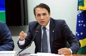 Carlos Gaguim, celebra a conquista da aprovação da Medida Provisória, que cria programas habitacionais para a Segurança Pública.
