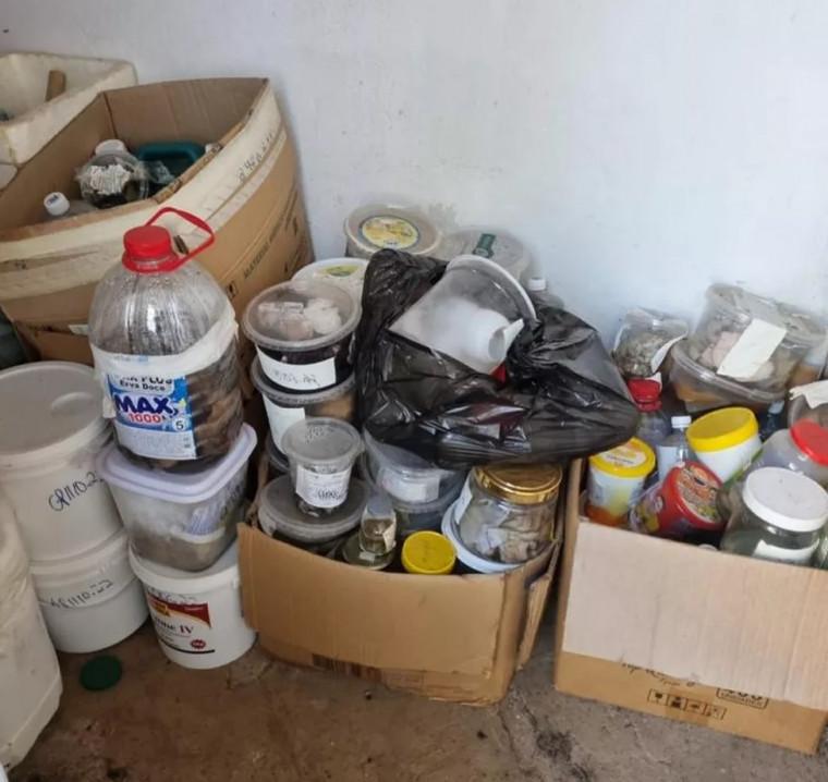 Laboratório precário contratado pelo governo armazenava amostras em potes de sorvete