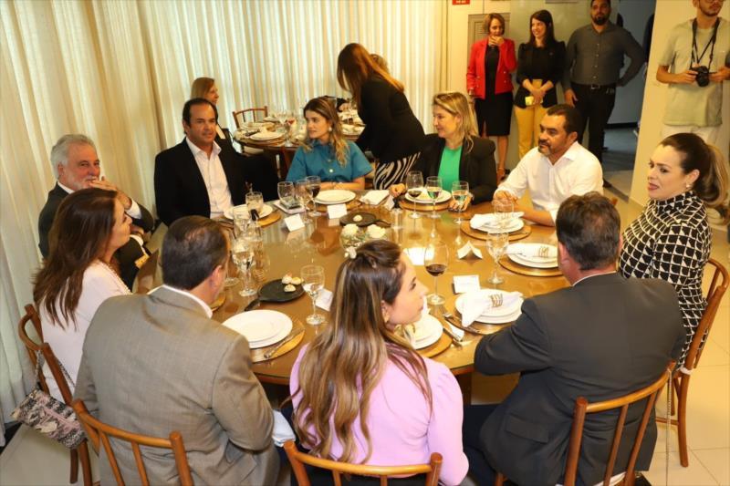 Presidente nacional do Sebrae e de secretária do Ministério da Economia reúnem Wanderlei, Kátia, Cinthia e Roberto Pires em Palmas