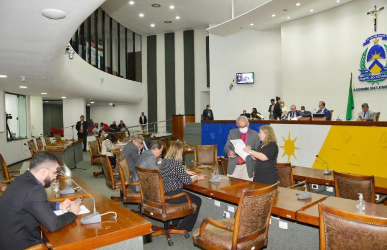 Deputados querem repasse mensal ao Fundão das Emendas; são R$ 105 milhões por ano
