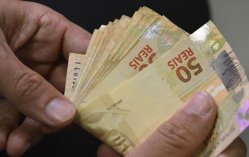 Servidores estaduais recebem salário de agosto nesta sexta-feira, 26