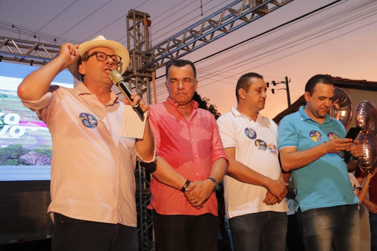 Em Dianópolis, Dimas volta a criticar governo: “Pessoas que estão no Palácio Araguaia não estão preocupadas com a felicidade do povo”