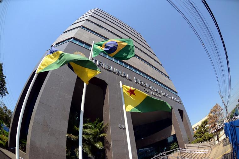 TRT-14 lança edital de concurso para técnico e analista com salários de até R$ 14.271,7
