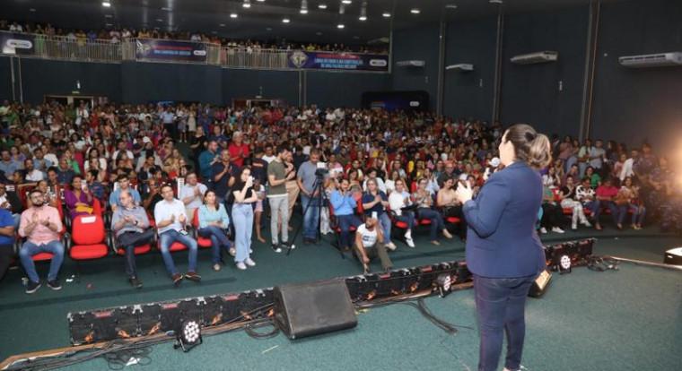 Palmas anuncia pacotão de benefícios para servidores, concurso da GMP e 14º salário à Educação