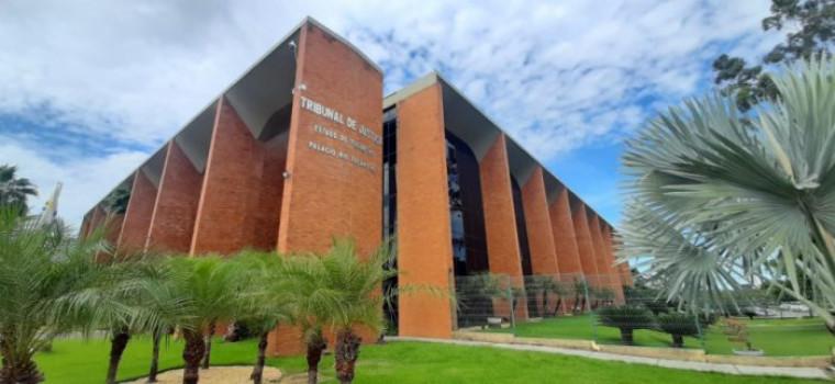 Tribunal de Justiça leiloa mais de 20 veículos, incluindo carros de passeio, vans e caminhões