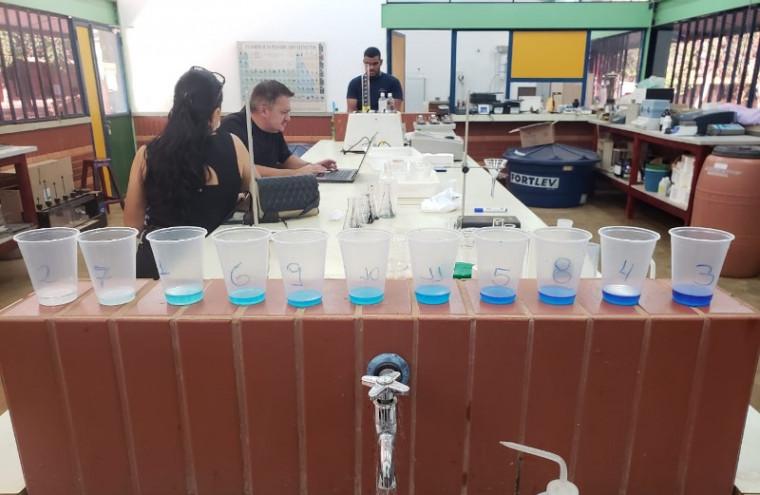 Acadêmicos desenvolvem projeto de filtro com carvão ativado da casca de arroz no Tocantins