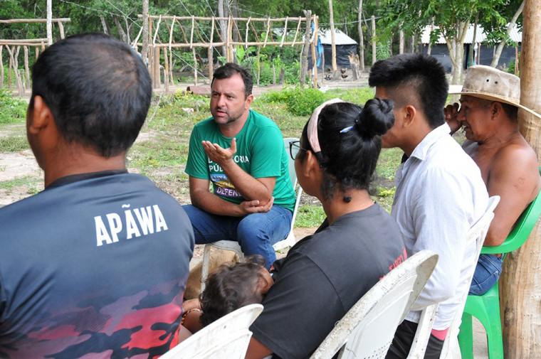 Comunidade Ãwa Canoeiro vive sem acesso à saúde, educação e com estrada bloqueada por fazendeiro