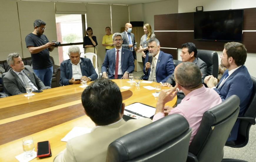 Líderes sindicais, deputados apresentam propostas para aposentadoria