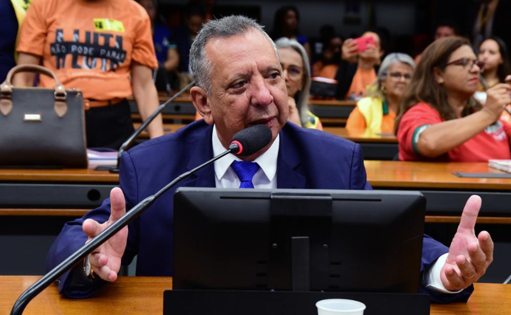 Deputado Antonio Andrade comemora aprovação da MP do Mais Médicos