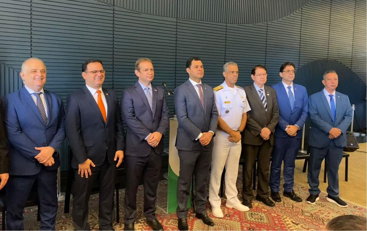 Deputado Antonio Andrade participa do lançamento da Frente Parlamentar da Navegação Interior
